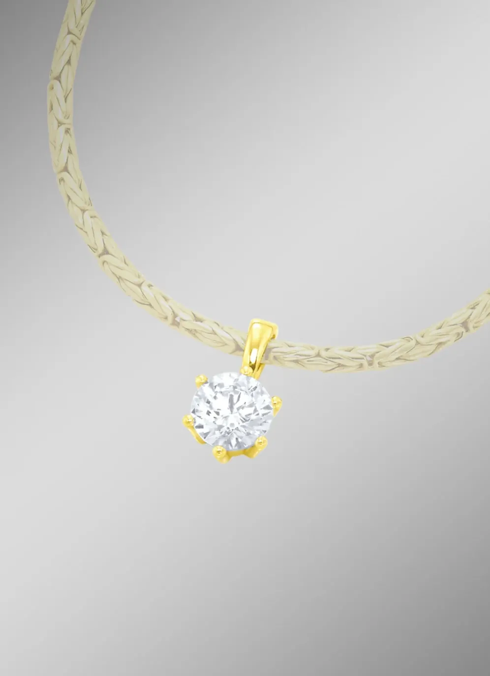 Anhänger mit Brillant