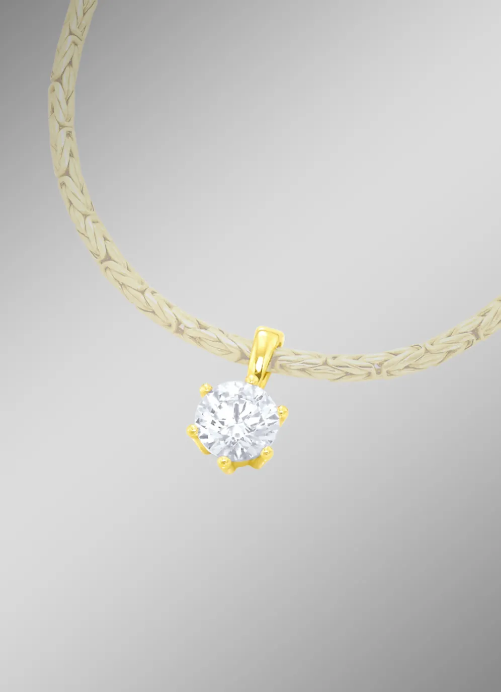 Anhänger mit Brillant