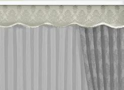 Apart gebogte Schabracke