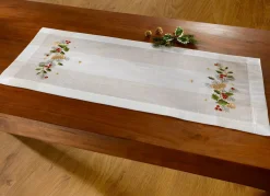 Aufwendig bestickte Tischdecke oder Kissenbezug