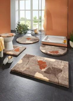 Badgarnitur, auch besonders für Rollstuhl und Rollator geeignet