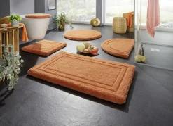 Badgarnitur mit rutschhemmender Rückseite