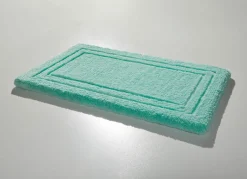 Badgarnitur mit rutschhemmender Rückseite