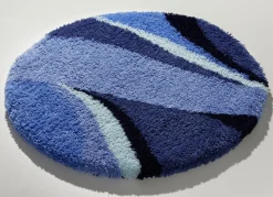 Badgarnitur mit rutschhemmend beschichteter Rückseite