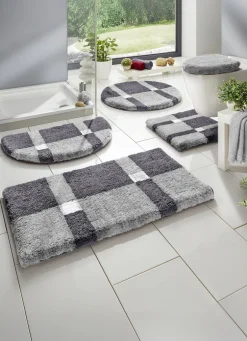 Badgarnitur mit rutschhemmender Rückseite