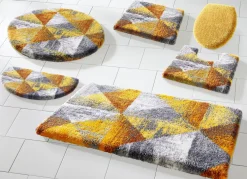 Badgarnitur von Grund mit geometrischem Dessin