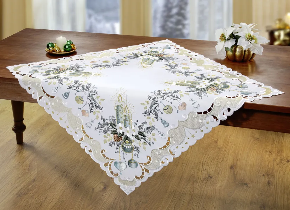 Bestickte Tisch- und Raumdekoration