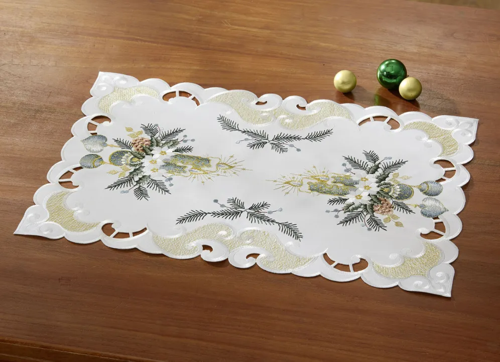 Bestickte Tisch- und Raumdekoration