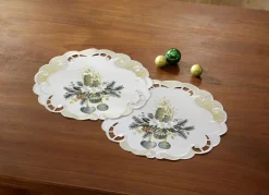 Bestickte Tisch- und Raumdekoration