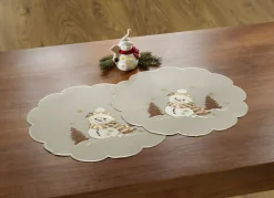 Bestickte Tisch- und Raumdekoration