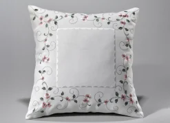 Bestickte Tisch- und Raumdekoration mit Blümchen-Bordüre