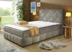 Boxspringbett mit Bettkasten und Topper