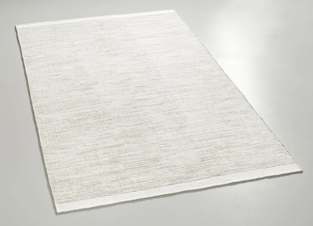 Brücken und Teppiche aus feuchtigkeitsregulierender Naturfaser