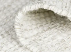 Brücken und Teppiche aus feuchtigkeitsregulierender Naturfaser