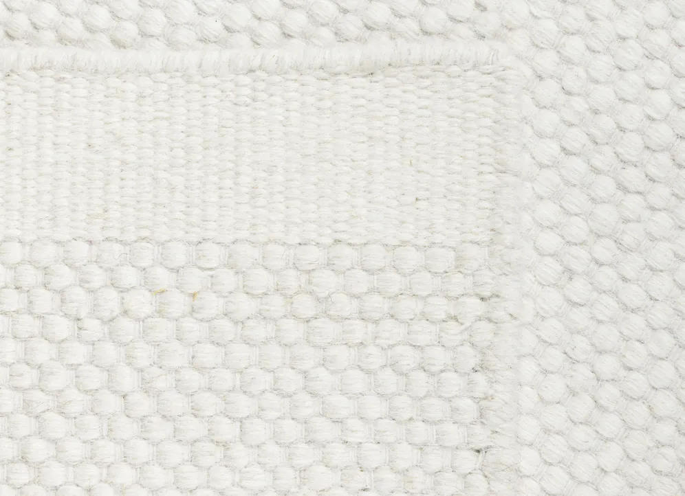 Brücken und Teppiche aus feuchtigkeitsregulierender Naturfaser