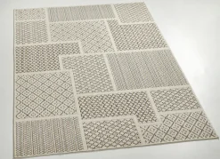 Brücken und Teppiche für den Innen- und Außenbereich