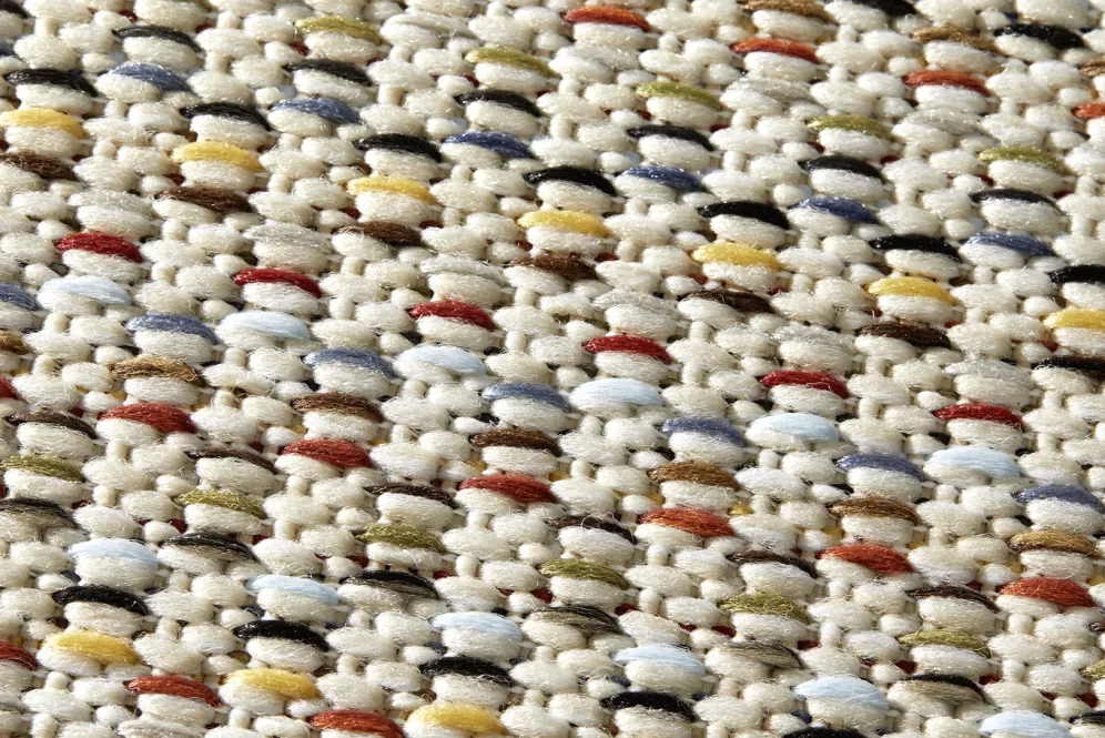 Brücken und Teppiche für den Innen- und Außenbereich