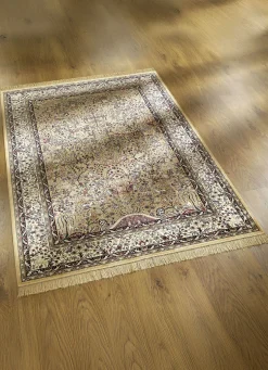 Brücken und Teppiche in prachtvollem persischen Dessin