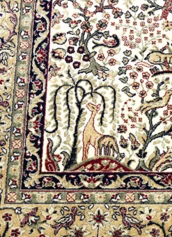 Brücken und Teppiche in prachtvollem persischen Dessin