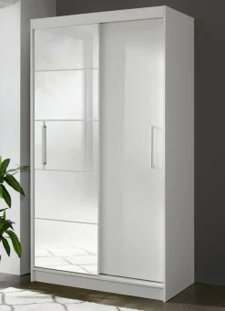 Durchdachter Schwebetürenschrank mit Spiegelfront