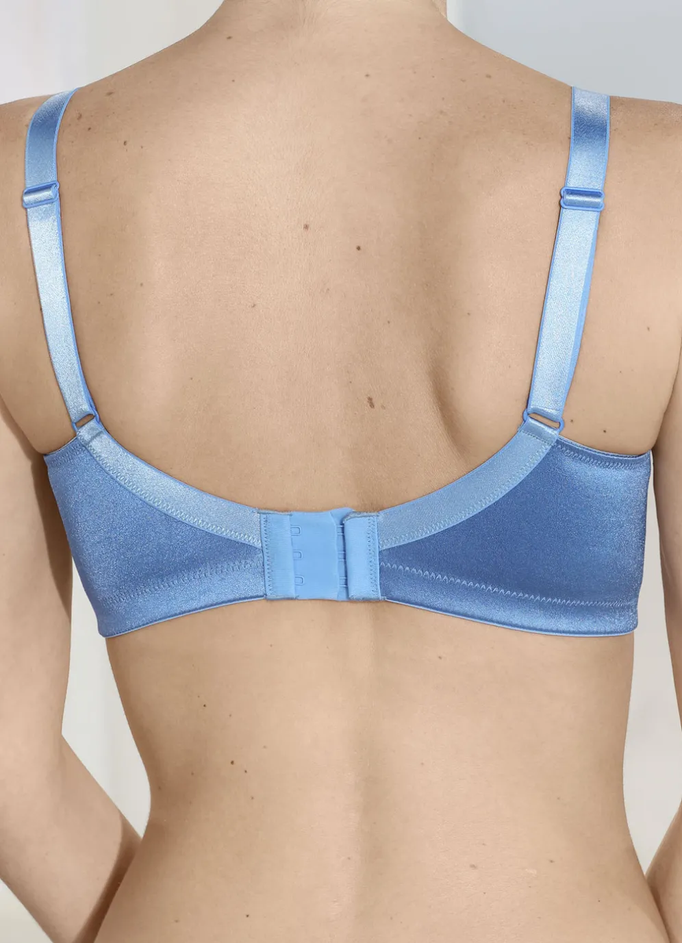 Edel glänzender Naturana BH