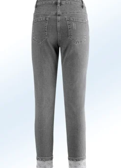Edel-Jeans in 7/8-Länge mit hübschem Glitzersteinchenbesatz