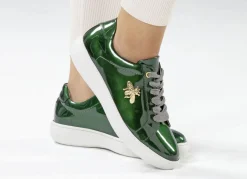 ELENA EDEN Sneaker aus Lackleder mit edlem Metallschmuck