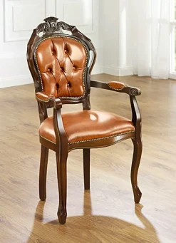 Esszimmer-Stühle und Sessel mit Lederbezug