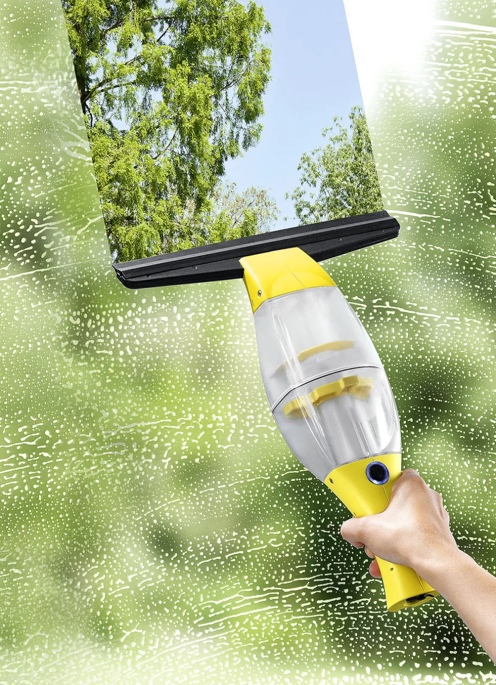 Fensterreiniger-Set mit automatischer Saugfunktion