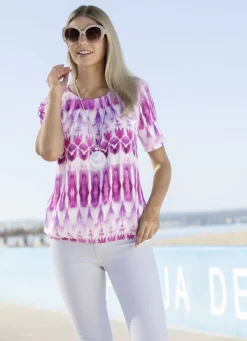 Figur umspielende Tunika