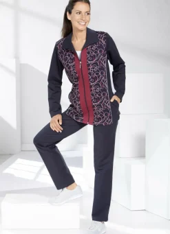 Freizeitanzug mit Druck im Vorderteil