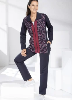 Freizeitanzug mit Druck im Vorderteil