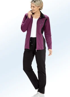 Freizeitanzug mit Kontrasteinsätzen und Zierpaspeln