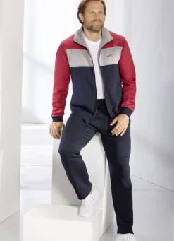 Freizeitanzug mit Seitentaschen