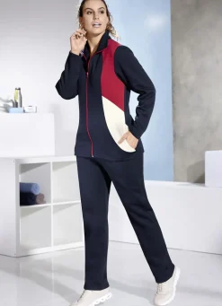 Freizeitanzug mit Seitentaschen