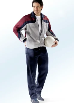 Freizeitanzug mit zwei Hosen