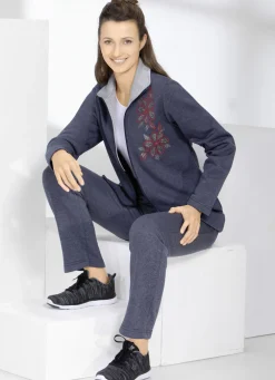 Freizeitanzug mit zwei Hosen