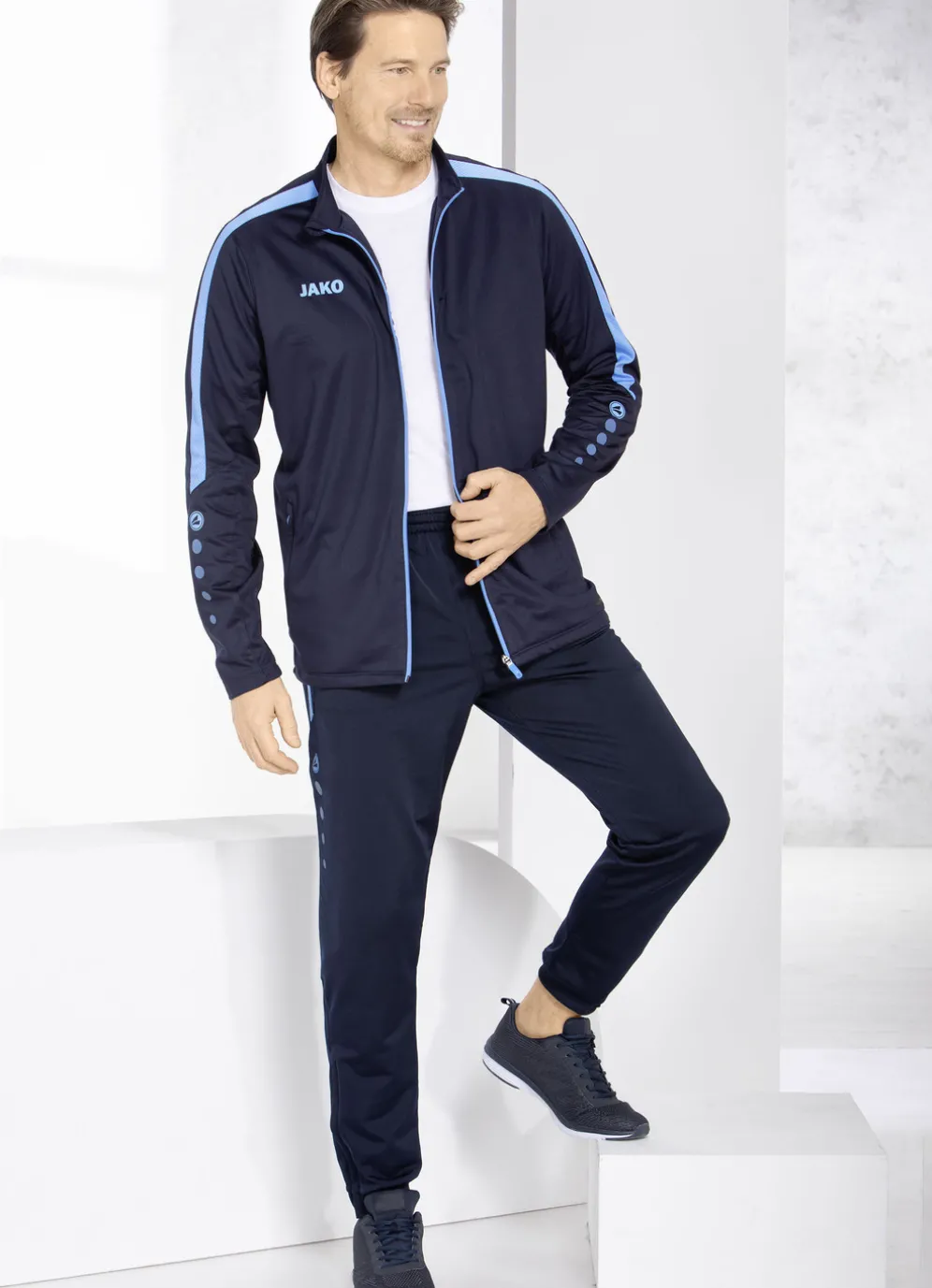 Freizeitanzug von „Jako“