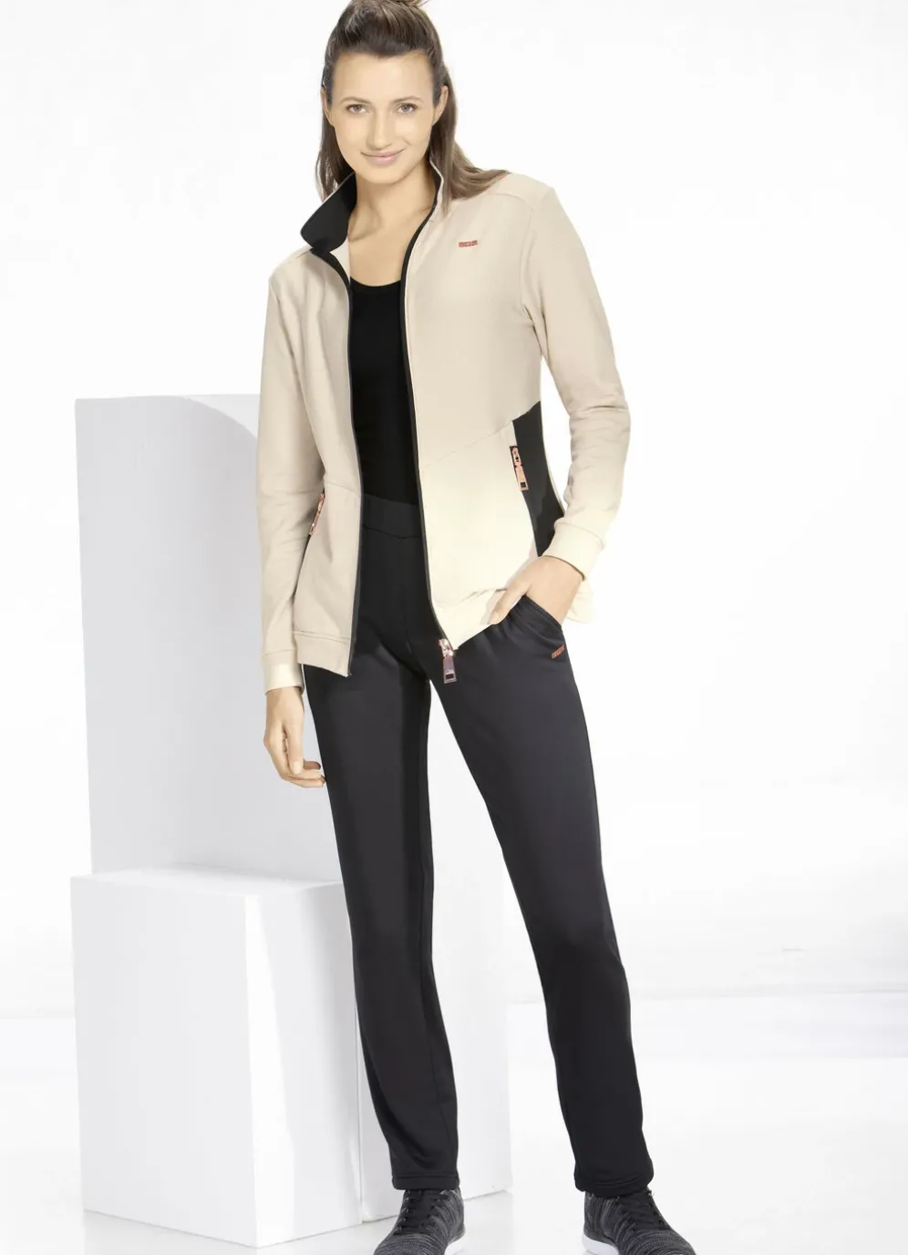 Freizeitanzug von „LPO“