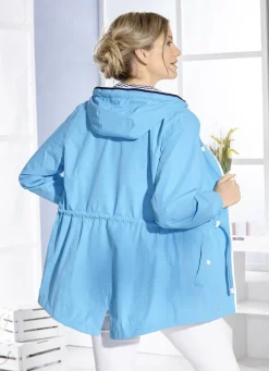 Funktionsjacke mit geringelter Innenausstattung in der Kapuze