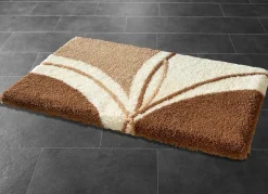 Geschmackvolle Badgarnitur mit rutschhemmender Rückseite