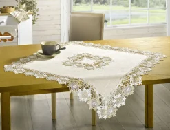 Geschmackvolle Tisch- und Raumdekoration mit Leinen