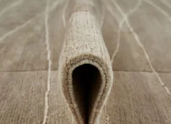 Handgeknüpfte Brücken und Teppiche in Naturfaser-Qualität