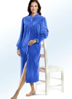 Hausmantel mit zauberhafter Strukturierung