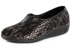 Hausschuh aus bedrucktem Samt in Leo-Muster