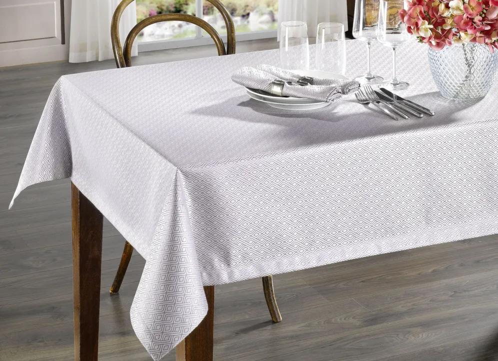 Hochwertige Damast-Tischdekoration