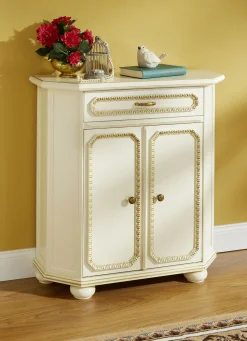 Hochwertige Möbelserie mit Echtholzfurnier