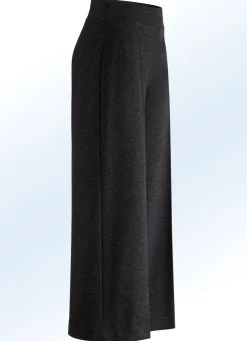 Hose in modisch verkürzter Länge