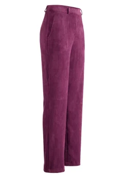 Hose in modischer Weite