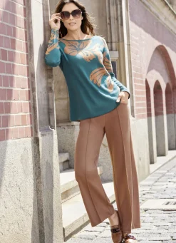 Hose in modischer Weite